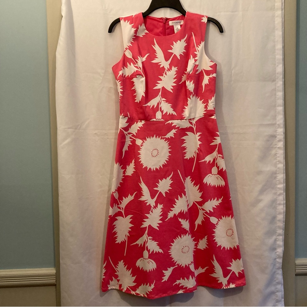 Isaac Mizrahi pink and white size 6 dress